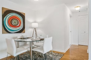 Hoboken 2 Bedroom Dining Room