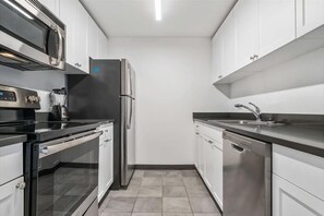 Hoboken 2 Bedroom Kitchen