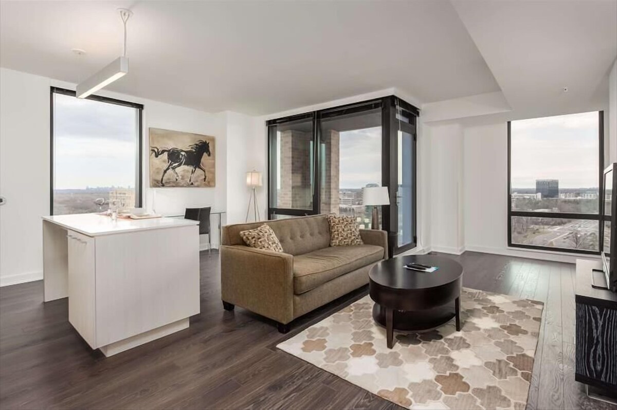 Furnished w/ Full Kitchen | Reston Town Center | nr Washington DC