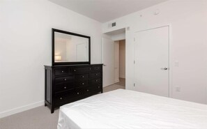 Herndon/Reston Reston 2 Bedroom Bedroom