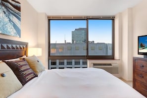 Jersey City 1 Bedroom River View Bedroom