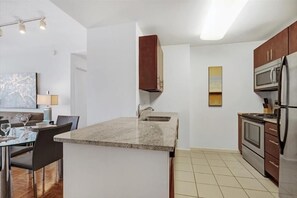 Jersey City 1 Bedroom Kitchen