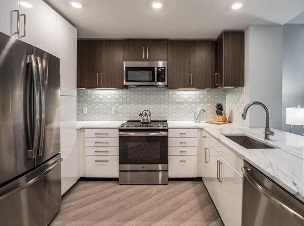 Bethesda 2 Bedroom Kitchen
