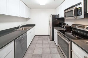 Hoboken 1 Bedroom Kitchen