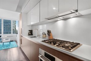 Midtown West New York Studio Kitchen