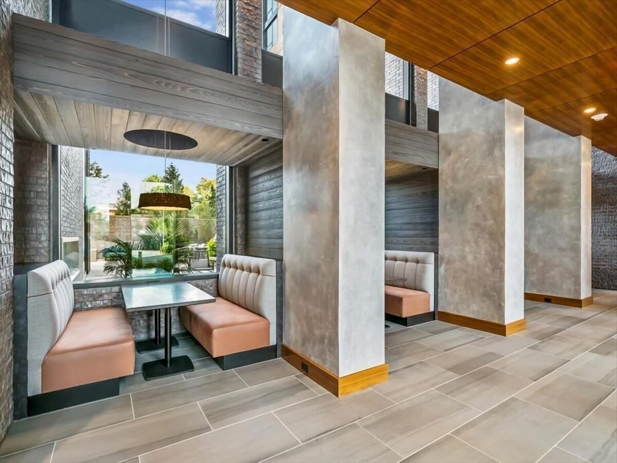 Full Kitchen & In-unit Washer/D | Home Depot Close by | Reston