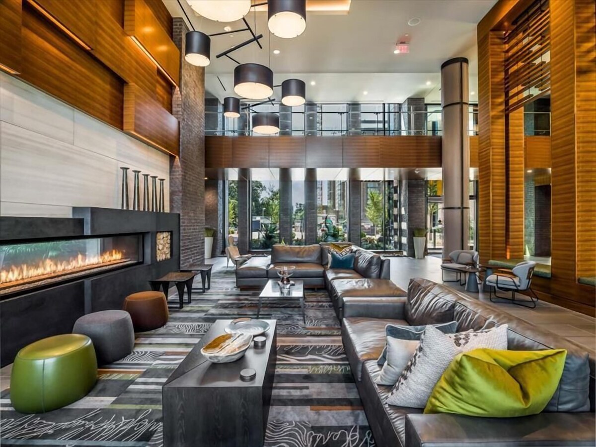 Home Depot mins away | Onsite Movie Theater | Reston Town Center