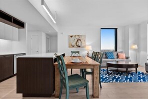 Lovely Landscaped Patio & Onsite Parking | Fairfax | Reston
