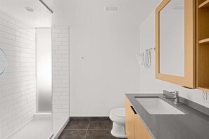Navy Yard Washington 1 Bedroom Bathroom