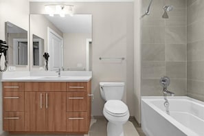 South Arlington Arlington 1 Bedroom Bathroom