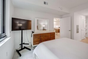 Noma Washington 1 Bedroom Deluxe Bedroom