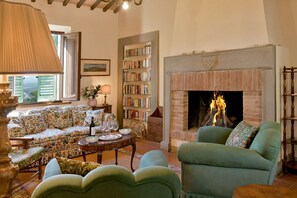 Common Room, Living Room