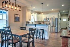 Dining Table seats 6
