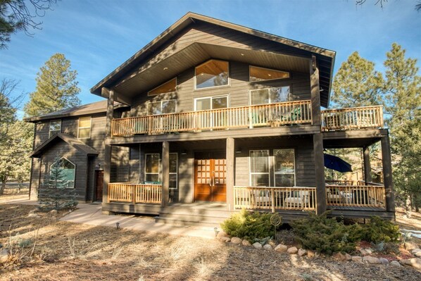 Two story cabin with spacious decks