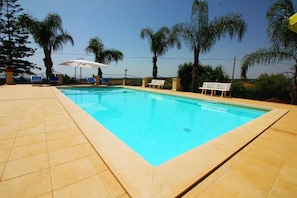 Holiday Home Swimming Pool