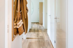 Entrance / Reception