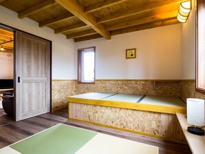 ・[Side Cottage] Tatami beds are available