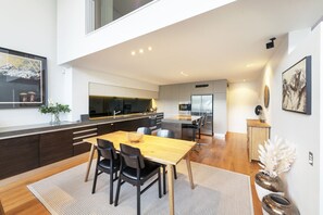 Dining I Kitchen area