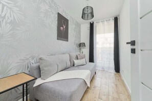 Unwind on the comfortable sofa that can be converted into double bed.