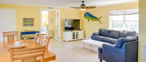 Big Pine Key Vacation Rental | 3BR | 3BA | Stairs Required | 1,106 Sq Ft