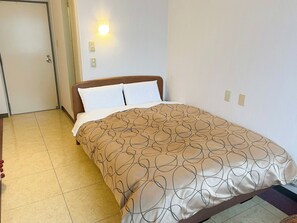 ・【Double】Up to 2 people can stay in this room. Enjoy a good night's sleep in a spacious bed.