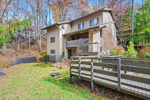 Mountain Charm's exterior