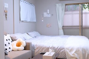 Bedroom - 2 single beds