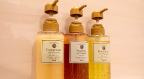 Bathroom amenities