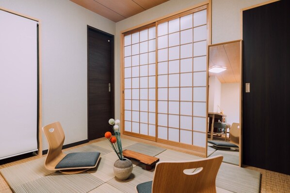 relax on tatami