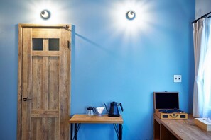 Recommended for couples, friends, and single guests. This is a cute room that looks great on Instagram.