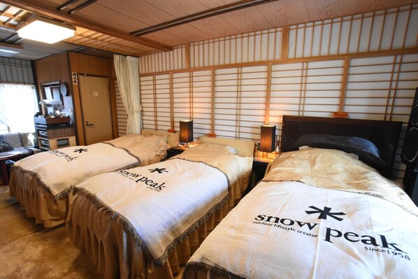 Shizen Shinyukan Simmons bed