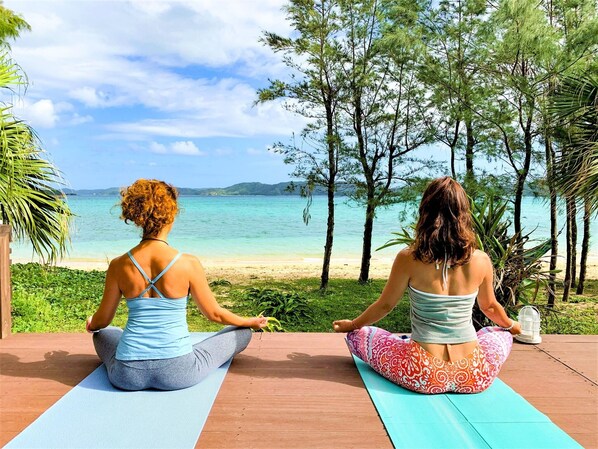 ・Why don't you try beach yoga?