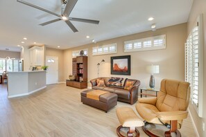 Interior | Open Floor Plan | Free WiFi