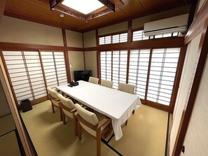 1st floor table