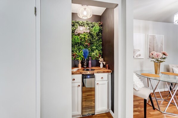 Built in Wet Bar and Dining Area 