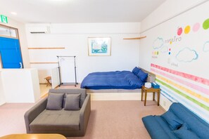 Room seen from the kitchen