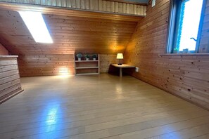 Loft (7.5 tatami mats)