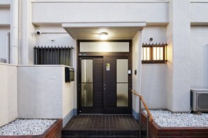 1st floor entrance
