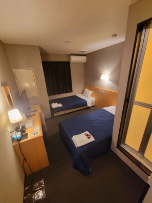 Economy twin room