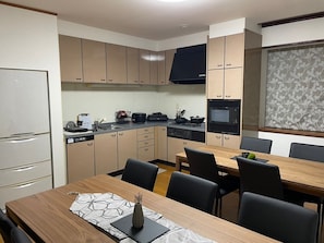 1st floor: Dining kitchen