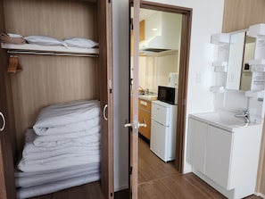 Futon: clean cover, comforter, mattress, mattress, pillow