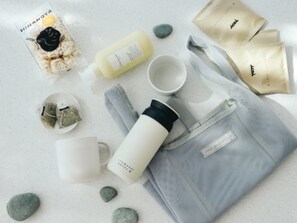 Bathroom amenities