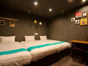 ・[Bed] Triple beds are also available, so stays for 3 people can be comfortable.