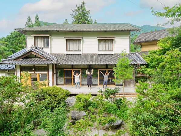 ・[Exterior] Our hotel is located in the mountain village "Hoshina no Sato". Enjoy a relaxing stay in the countryside