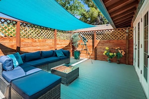 Courtyard | Patio | Gas Grill | Pet Friendly w/ Fee