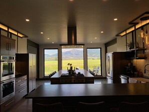 Chef's Kitchen w/mountain views.