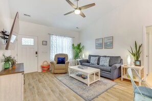 Living Room | Sleeper Sofa