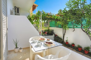 Private terrace to enjoy your meal or breakfast
