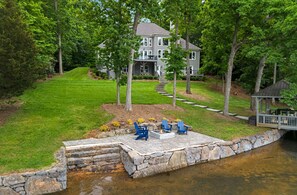 Enjoy the lakeside fire pit.