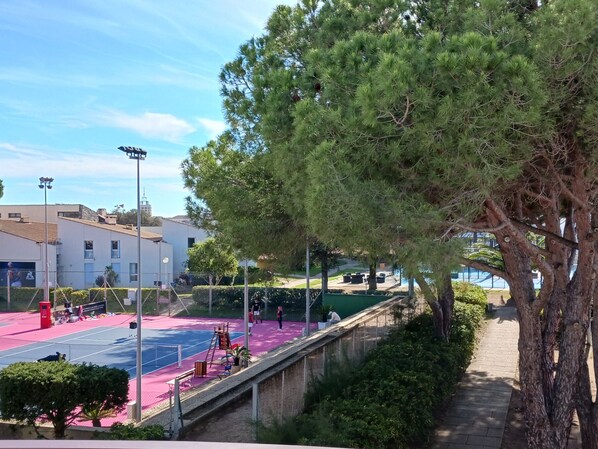 Sport court